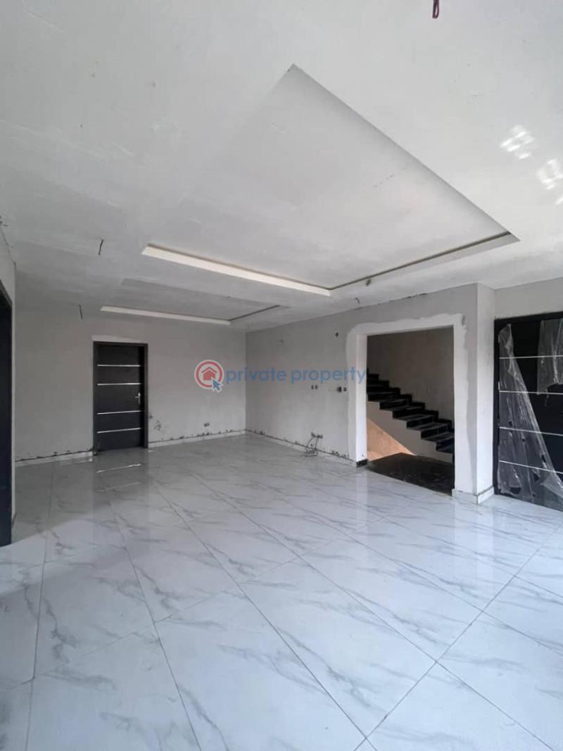 4 bedroom Semi detached Duplex For Rent Chevy Drive Estate, Chevron Lagos Island  - 1