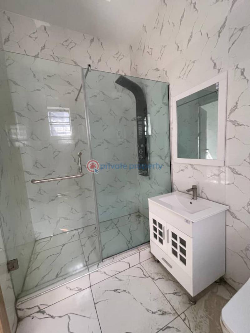 4 bedroom Terrace For Sale Estate Chevron Drive Lekki Lagos - 4