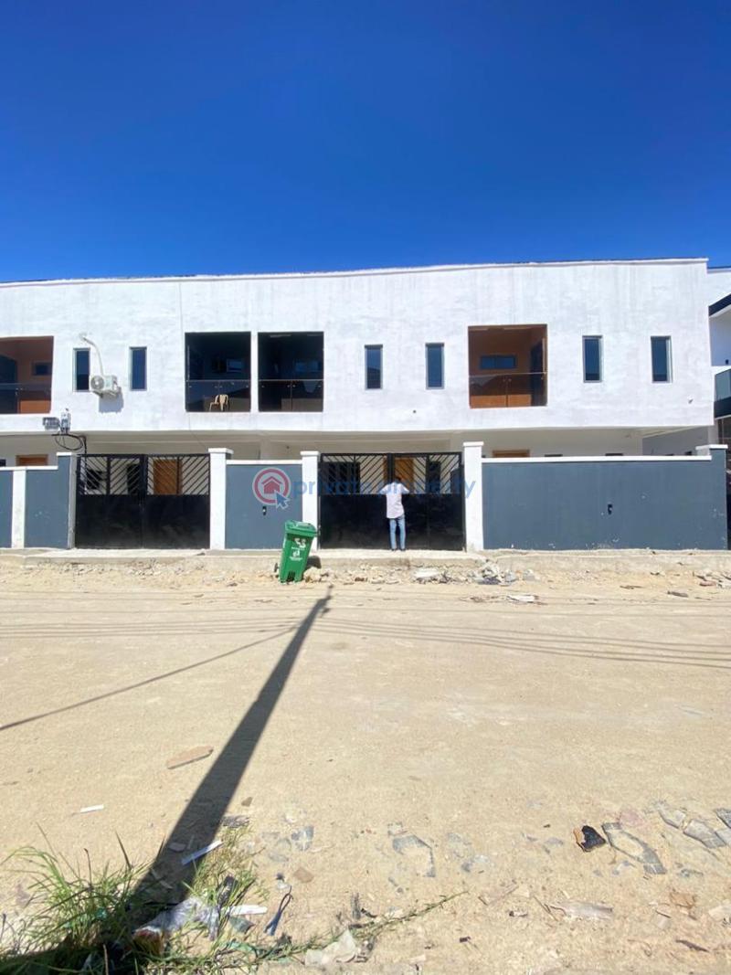 4 bedroom Terrace For Sale Estate Chevron Drive Lekki Lagos - 5