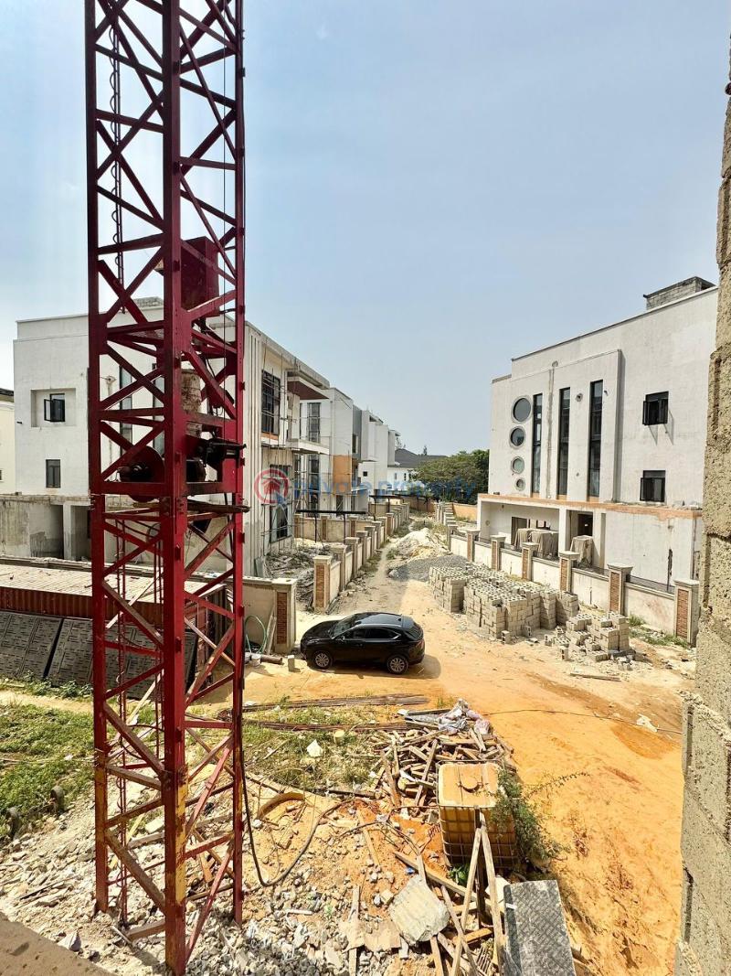 4 bedroom Terrace For Sale Estate Chevron Drive Lekki Lagos - 14