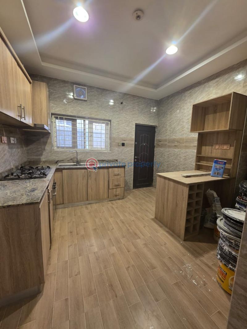 4 bedroom Terrace For Sale Jahi Abuja Phase 2  - 3