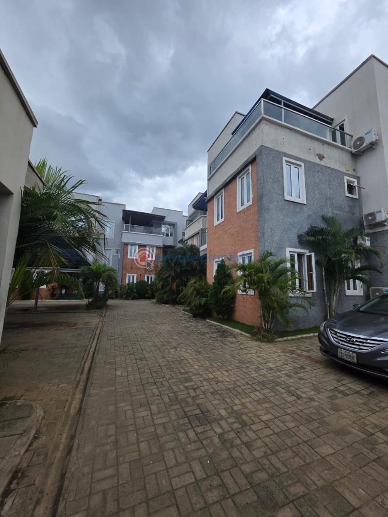 4 bedroom Terrace For Sale Jahi Abuja Phase 2  - 11