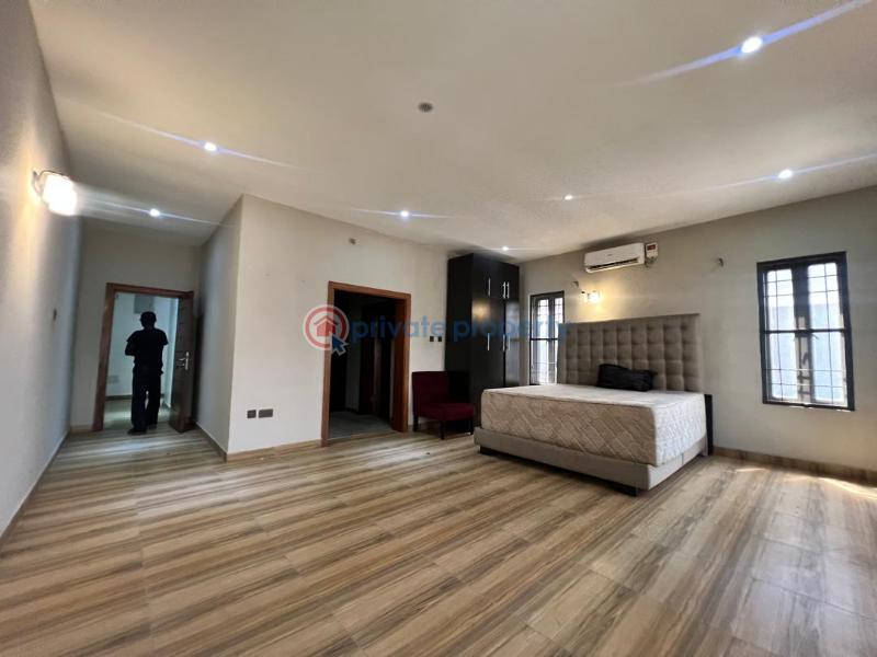 4bedroom terrace house with a room bq bq - 8 4 bedroom Terraced Duplex For Rent Lekki Right Lekki Phase 1 Lagos - 8