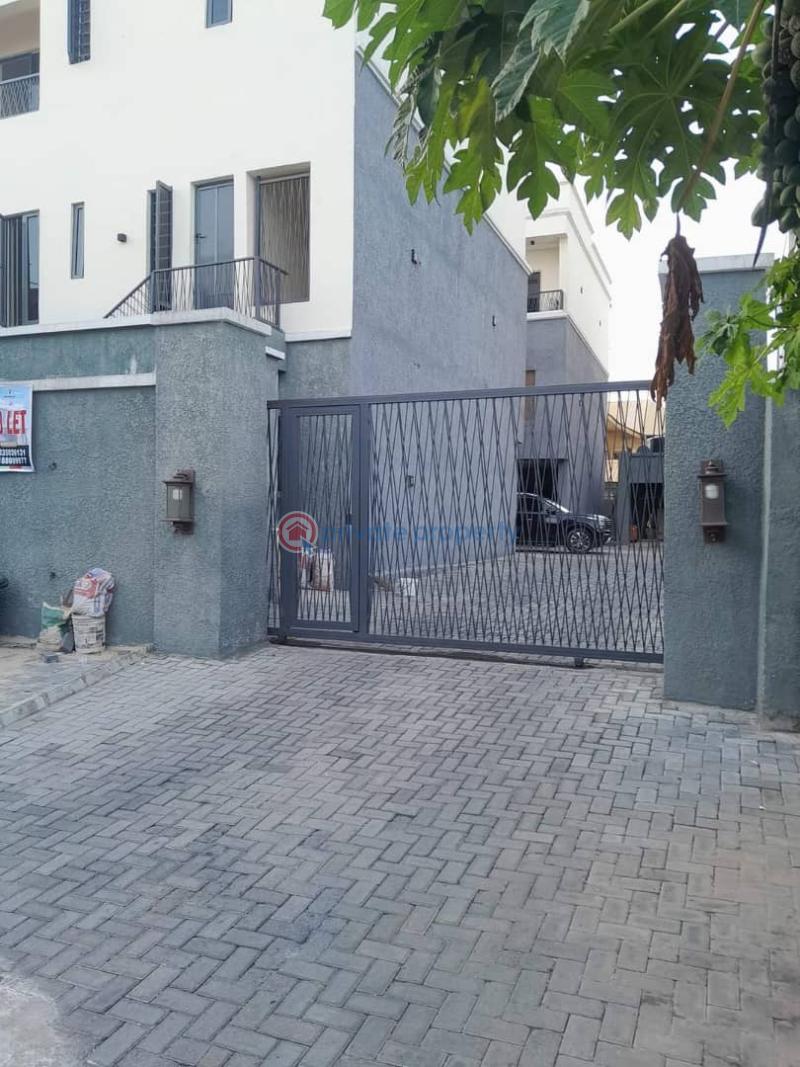 4 bedroom Block Of Flats For Rent Off Bashorun Okunsanya Street,behind Tantaliser Lekki Phase 1. Lekki Phase 1 Lagos - 0