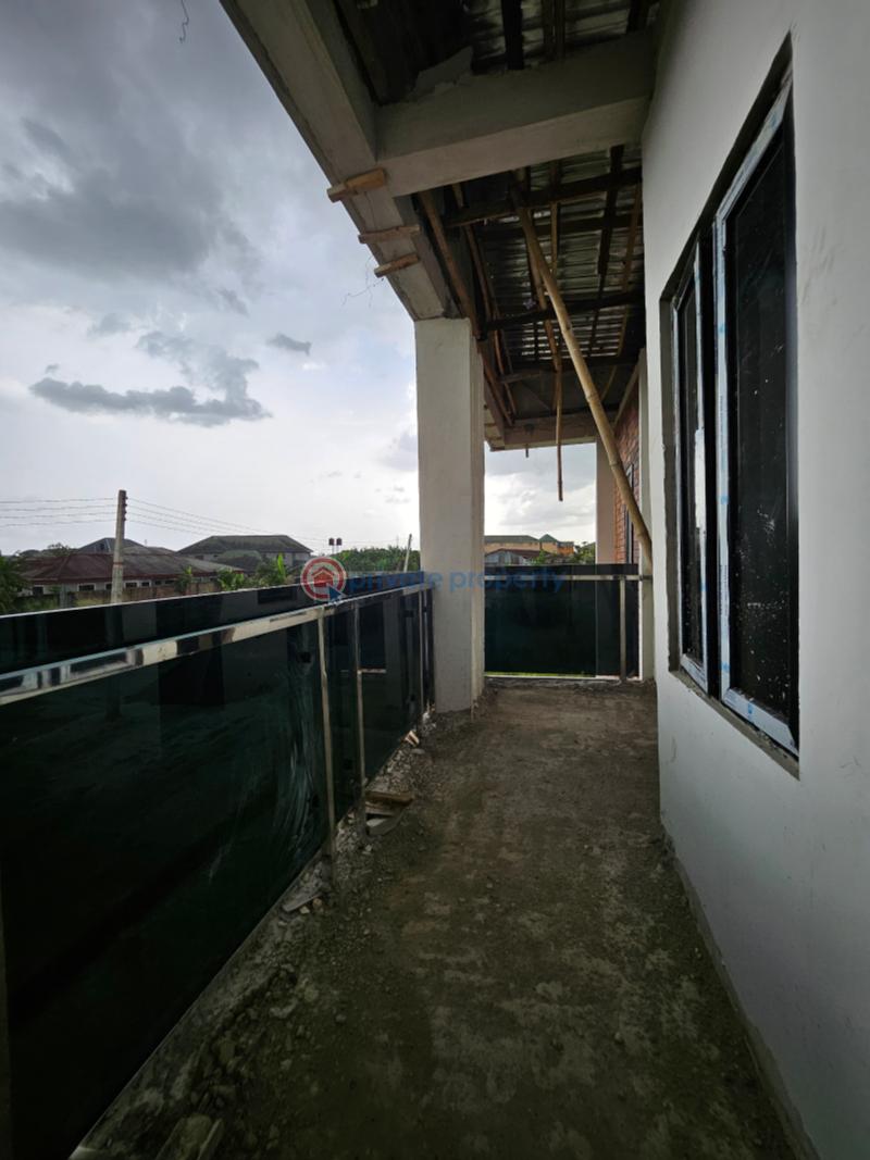 4 bedroom Semi detached Duplex For Sale Gold Town Estate, Rumuodomaya Port Harcourt Rivers - 12