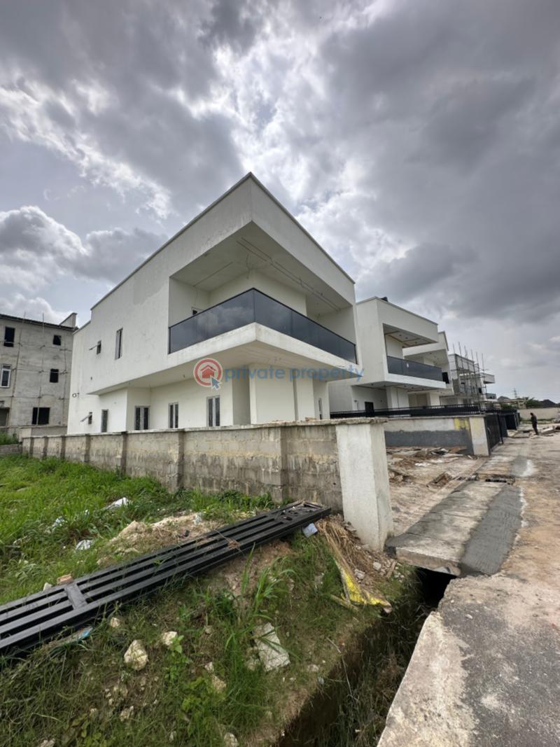 4 bedroom Semi detached Duplex For Sale Gold Town Estate, Rumuodomaya Port Harcourt Rivers - 15