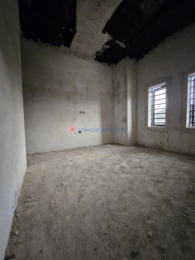 4 bedroom Semi detached Duplex For Sale Gold Town Estate, Rumuodomaya Port Harcourt Rivers - 7