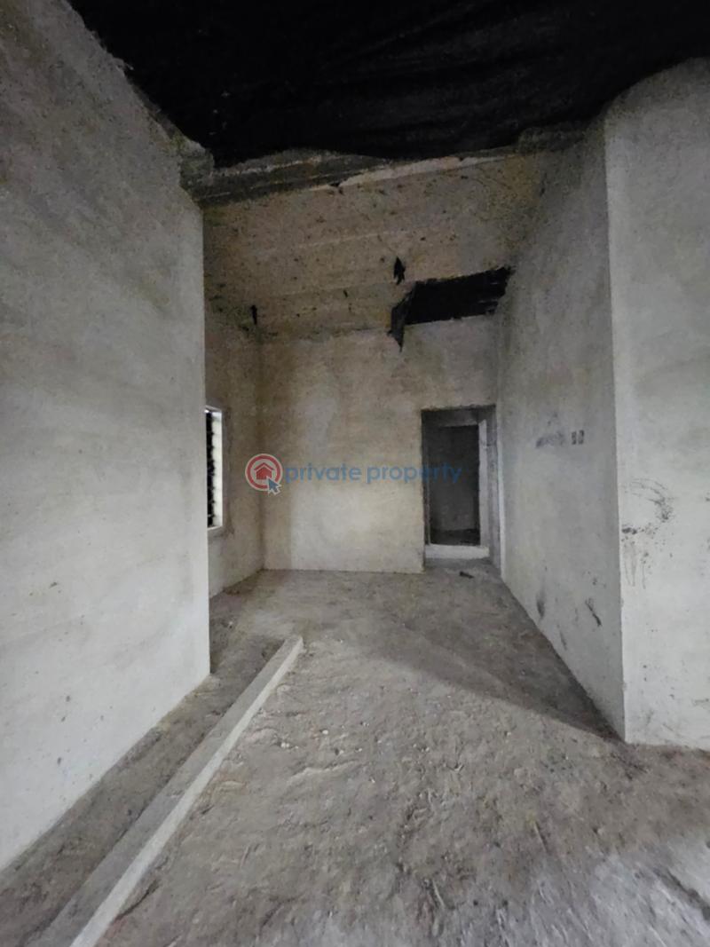 4 bedroom Semi detached Duplex For Sale Gold Town Estate, Rumuodomaya Port Harcourt Rivers - 3