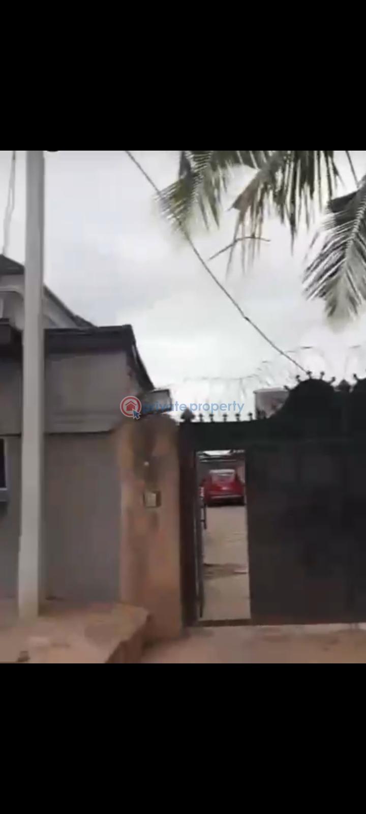 4 bedroom Bungalow For Sale Back Of Sheriff Hotel, First Avenue Ikorodu Igbogbo Ikorodu Lagos - 1