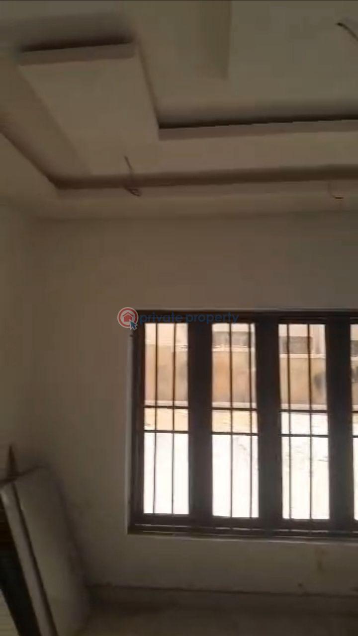 4 bedroom Block Of Flats For Sale Berger Clinicand Close To Fct Ministers Quarters. Abuja Phase 1  - 2