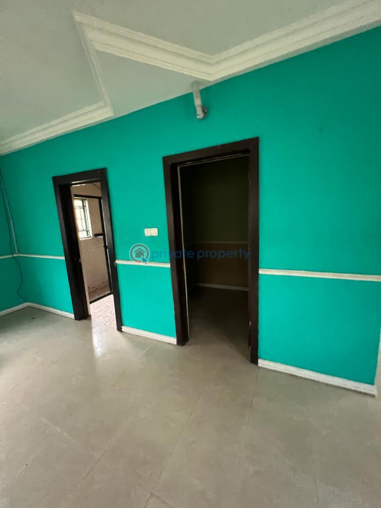 4 bedroom Detached Bungalow For Sale Ogunfayo Estate Awoyaya Ajah Lagos - 12