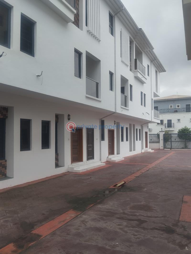 4 bedroom Maisonette For Sale Peninsula Garden Estate Peninsula Estate Ajah Lagos - 1
