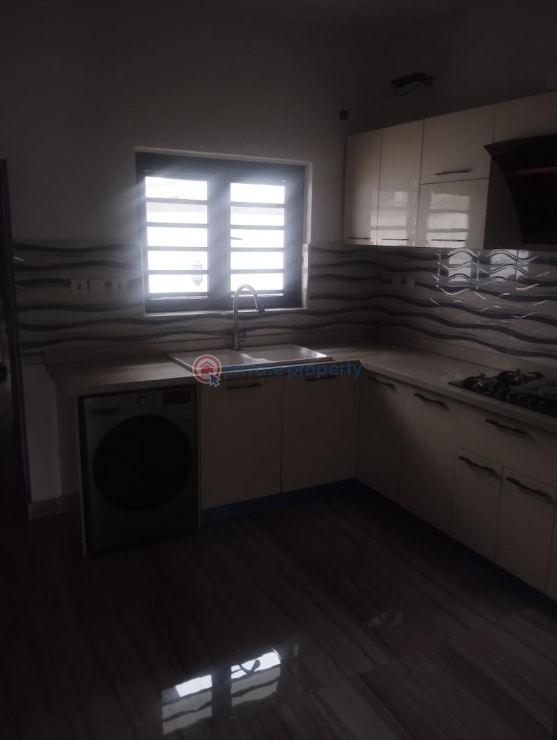 4 bedroom Maisonette For Sale Peninsula Garden Estate Peninsula Estate Ajah Lagos - 5