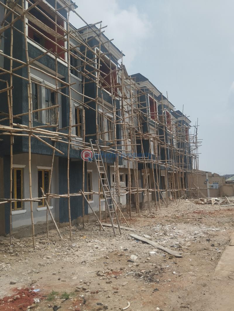 4 bedroom Terrace For Sale Near Ifako Police Station Ifako-Gbagada Lagos - 0