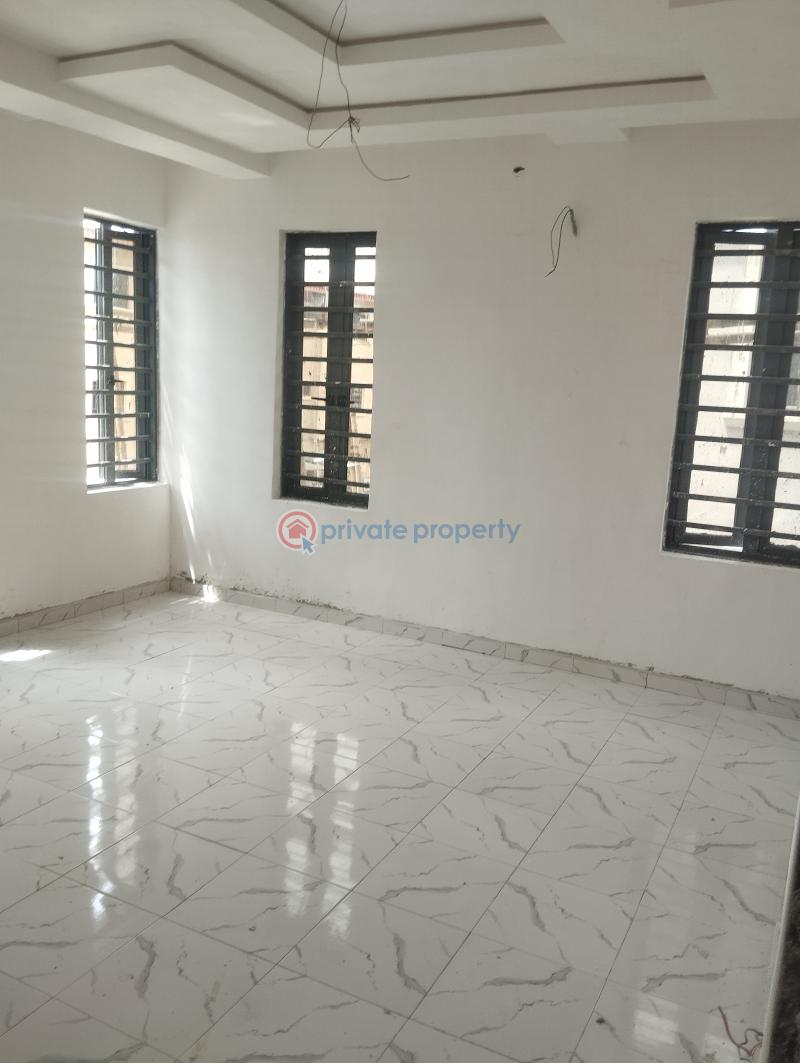 4 bedroom Terrace For Sale Near Ifako Police Station Ifako-Gbagada Lagos - 4