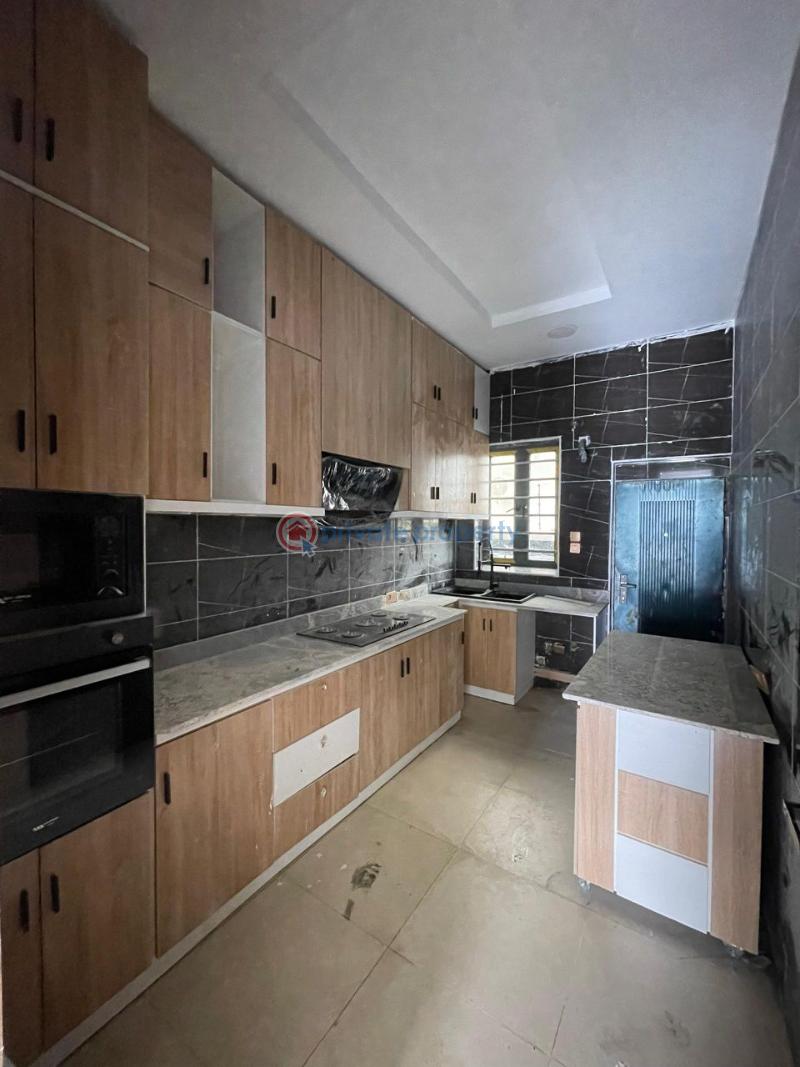 4 bedroom Terraced Duplex For Sale Ikota Lekki Lagos - 11