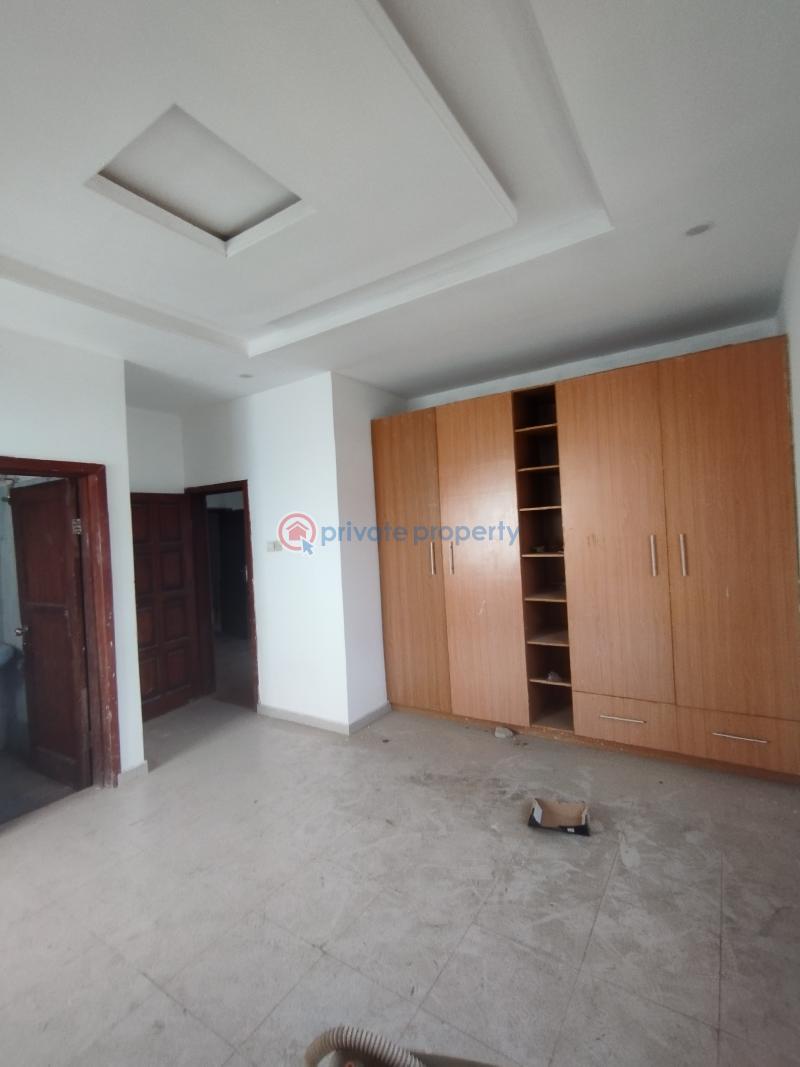 4 bedroom Terraced Duplex For Rent Estate Ikota Lekki Lagos - 18