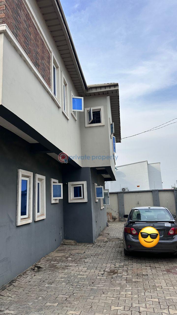 2 bedroom Block Of Flats For Sale Oluode Orange Gate Oluyole Estate Ibadan Oyo - 0