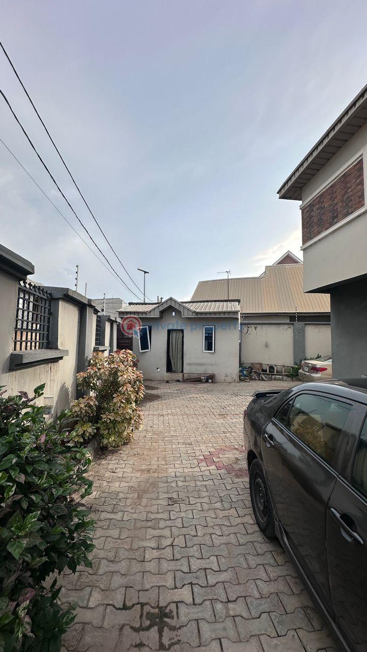 2 bedroom Block Of Flats For Sale Oluode Orange Gate Oluyole Estate Ibadan Oyo - 4