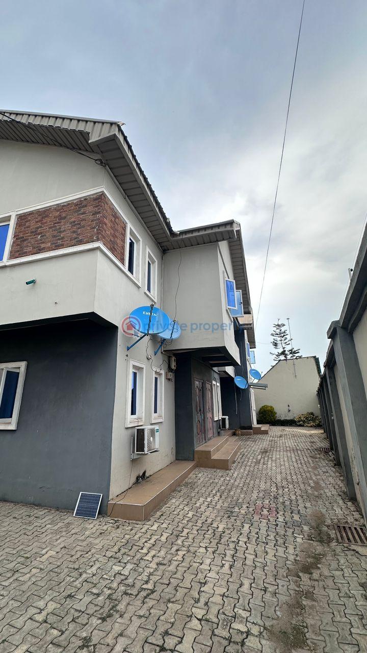 2 bedroom Block Of Flats For Sale Oluode Orange Gate Oluyole Estate Ibadan Oyo - 1
