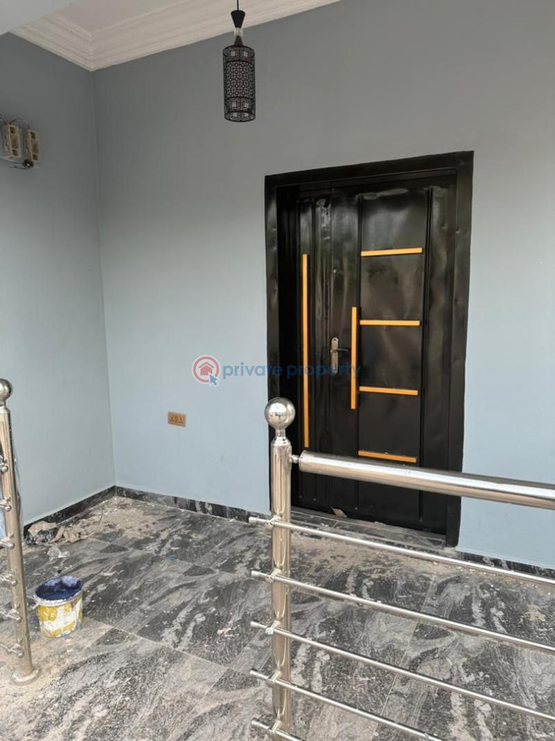 3 bedroom Block Of Flats For Sale Agara Tipper Garage Akala Express Ibadan Oyo - 2