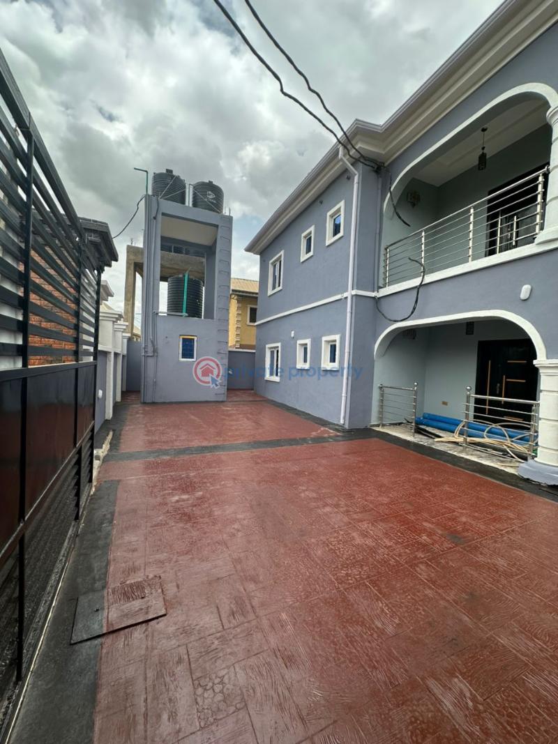 3 bedroom Block Of Flats For Sale Agara Tipper Garage Akala Express Ibadan Oyo - 5