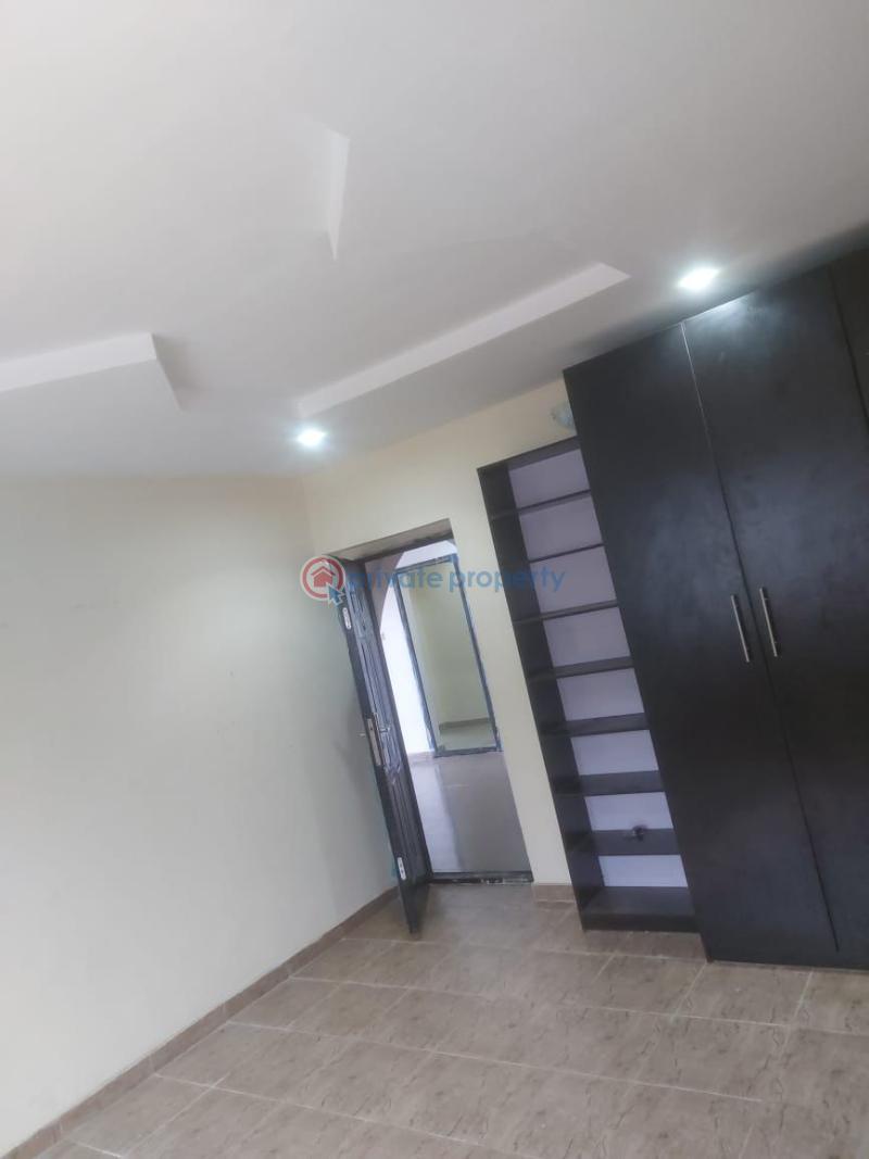 3 bedroom Block Of Flats For Sale Ologede Estate New Garage Akala Express Ibadan Oyo - 2