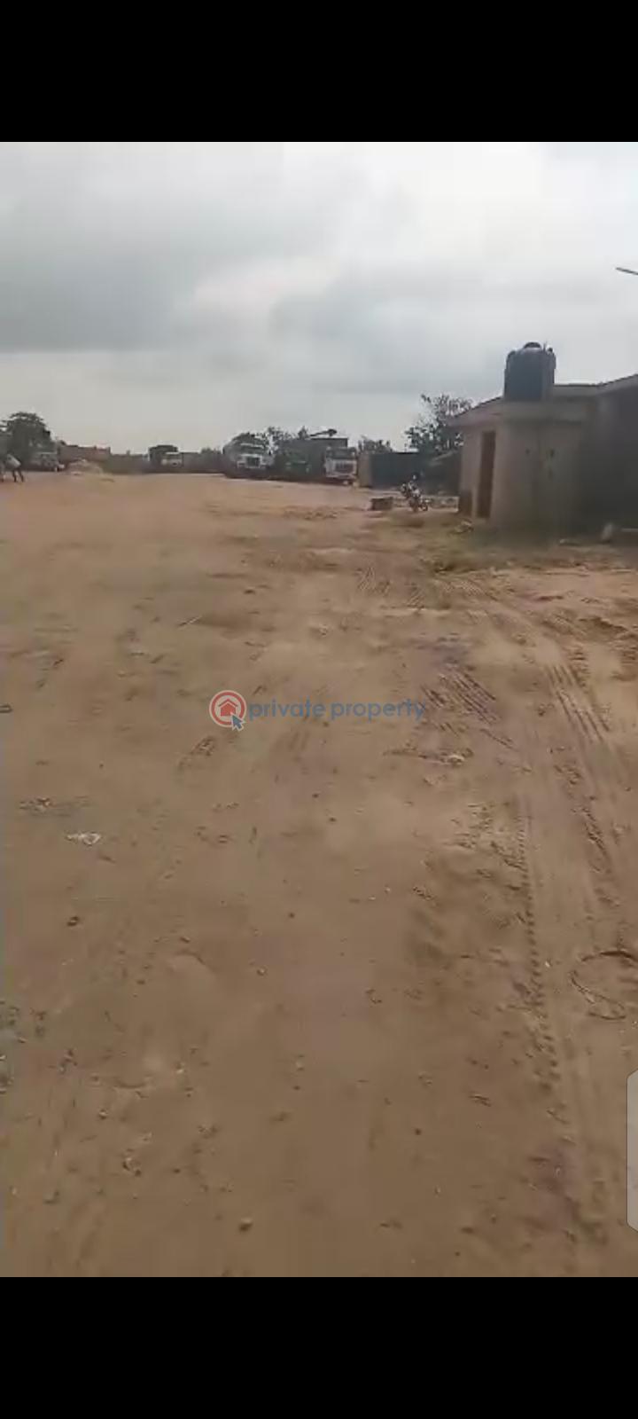 Mixed use Land For Sale Majidun, Along Lagos Road , Ikorodu Ikorodu Lagos - 1