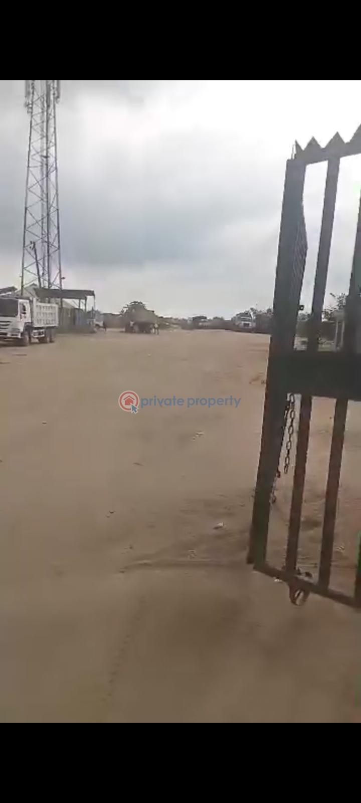 Mixed use Land For Sale Majidun, Along Lagos Road , Ikorodu Ikorodu Lagos - 0