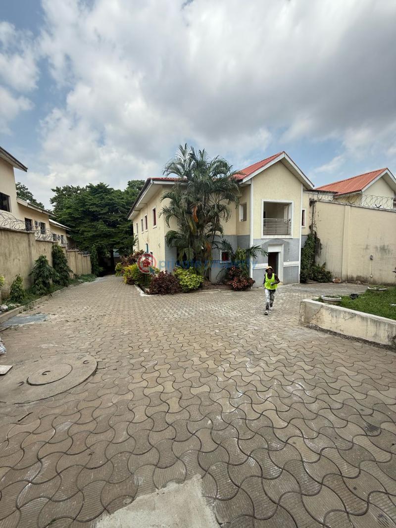 5 bedroom House For Rent Wuse II Abuja Phase 1  - 1