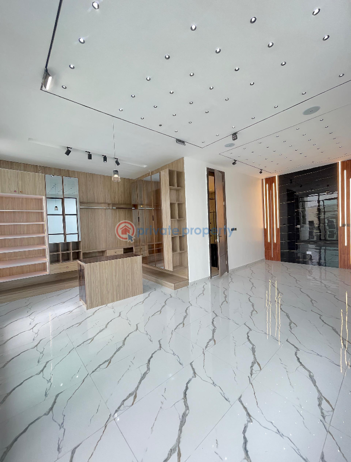 5 bedroom Duplex For Sale Located Inside Secured Estate, Well Development Estate With Good Light, Quite Estate,chat Me Up For More Information Chevron Drive Lekki Lagos - 2