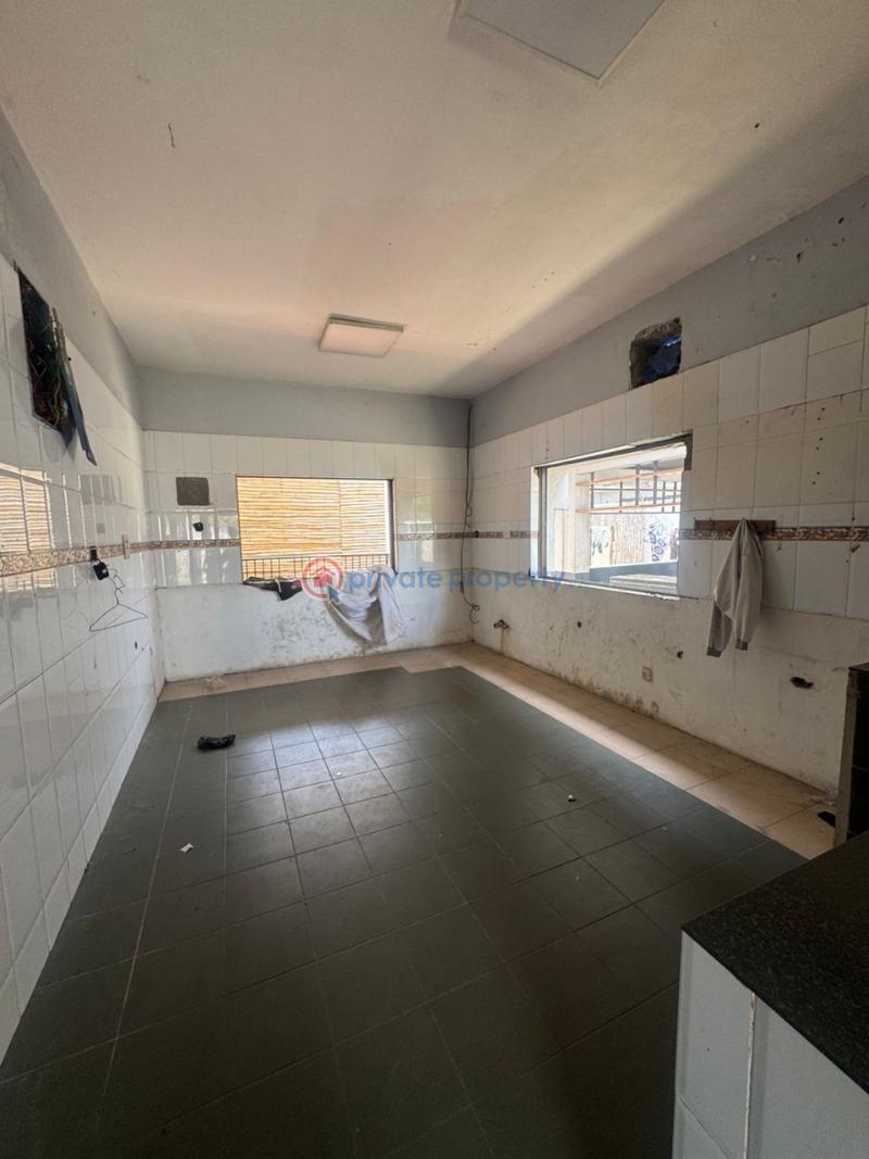 5 bedroom Commercial Property For Rent Lekki Phase 1 Lagos - 10