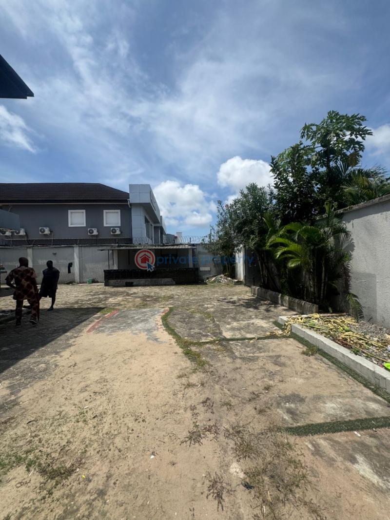 5 bedroom Commercial Property For Rent Lekki Phase 1 Lagos - 7