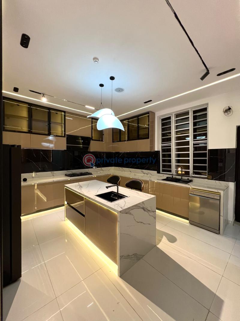5 bedroom Detached Duplex For Sale Chevron Drive Lekki Lagos - 1