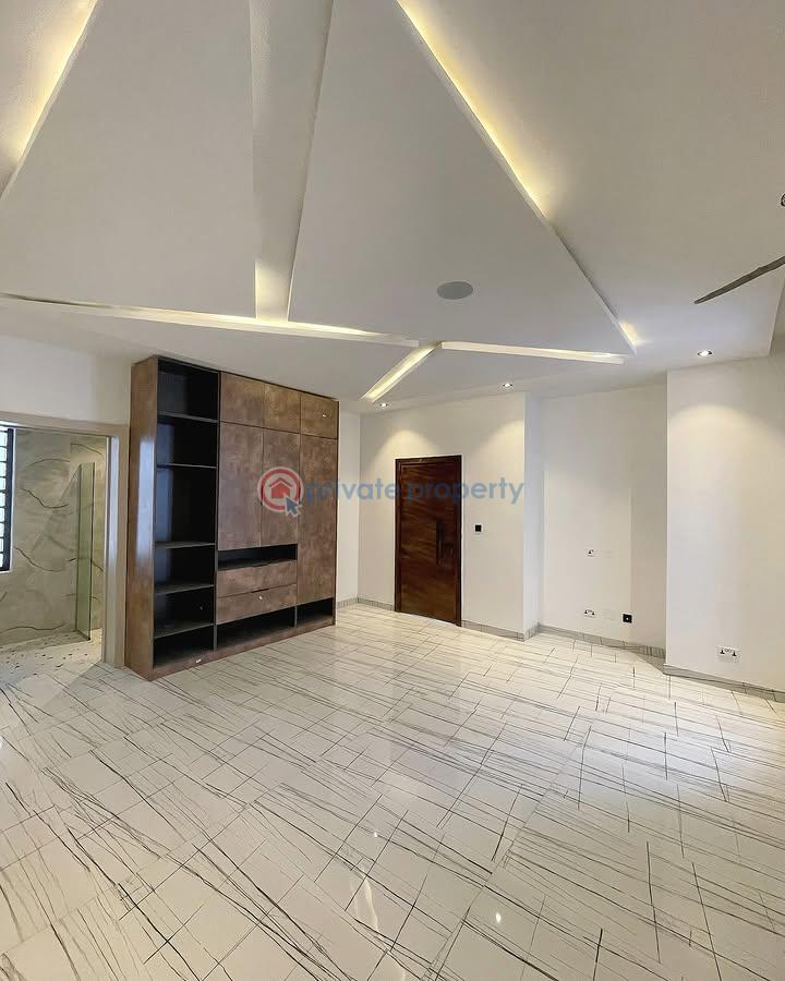 5 bedroom Detached Duplex For Sale Hampton Lake Chevron Drive Lekki Lagos - 7