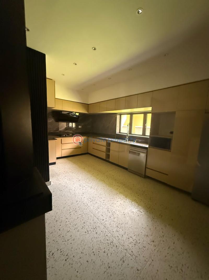 5 bedroom House For Rent Abuja Phase 1  - 2
