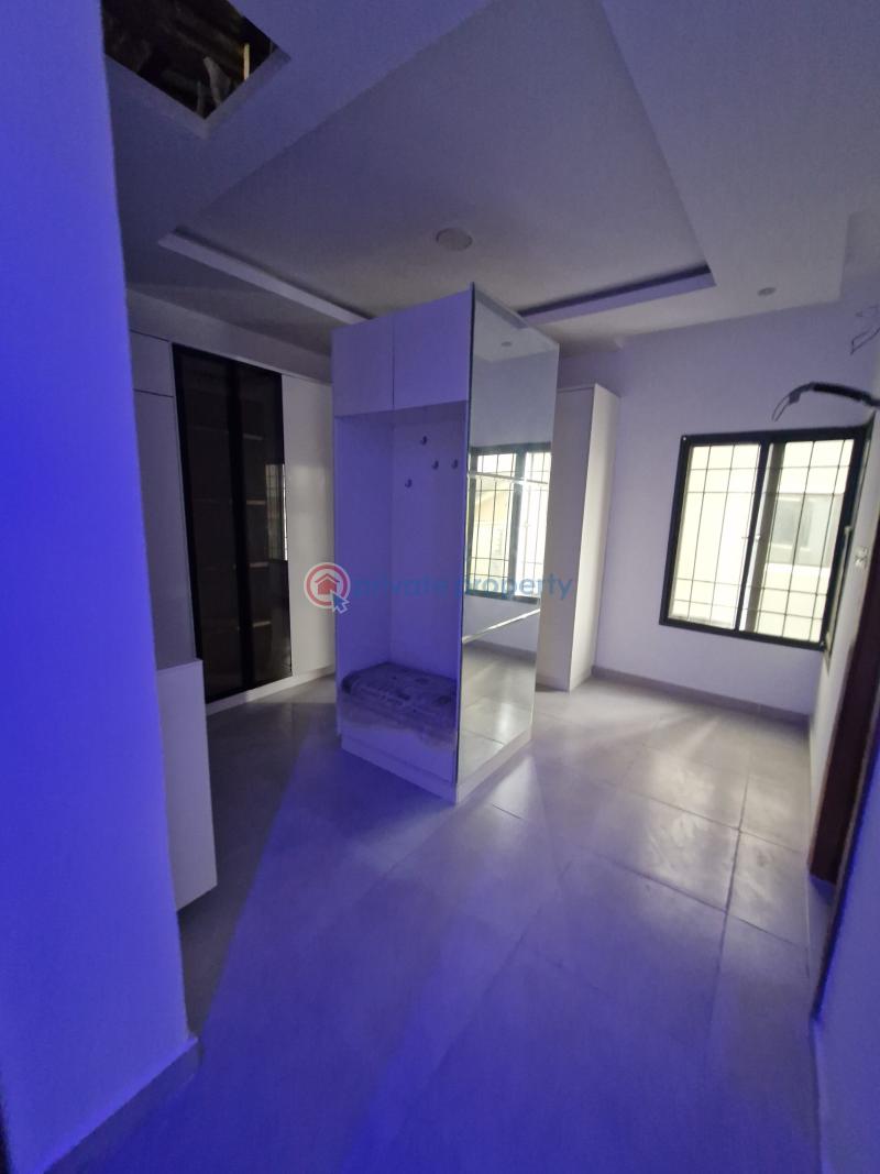 5 bedroom Detached Duplex For Sale Lekki Phase 1 Lagos - 2