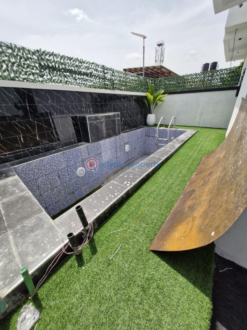 5 bedroom Detached Duplex For Sale Idado Lekki Lagos - 1