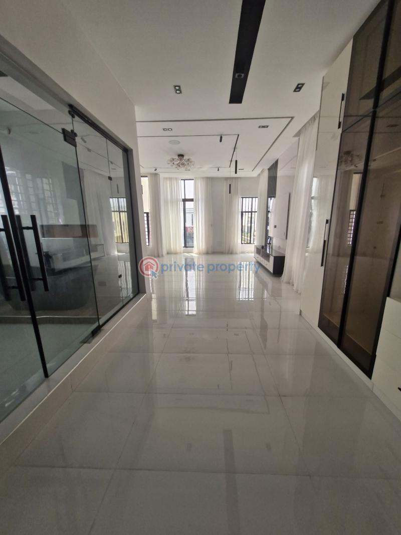 5 bedroom Detached Duplex For Sale Chevron Drive Lekki Lagos - 1