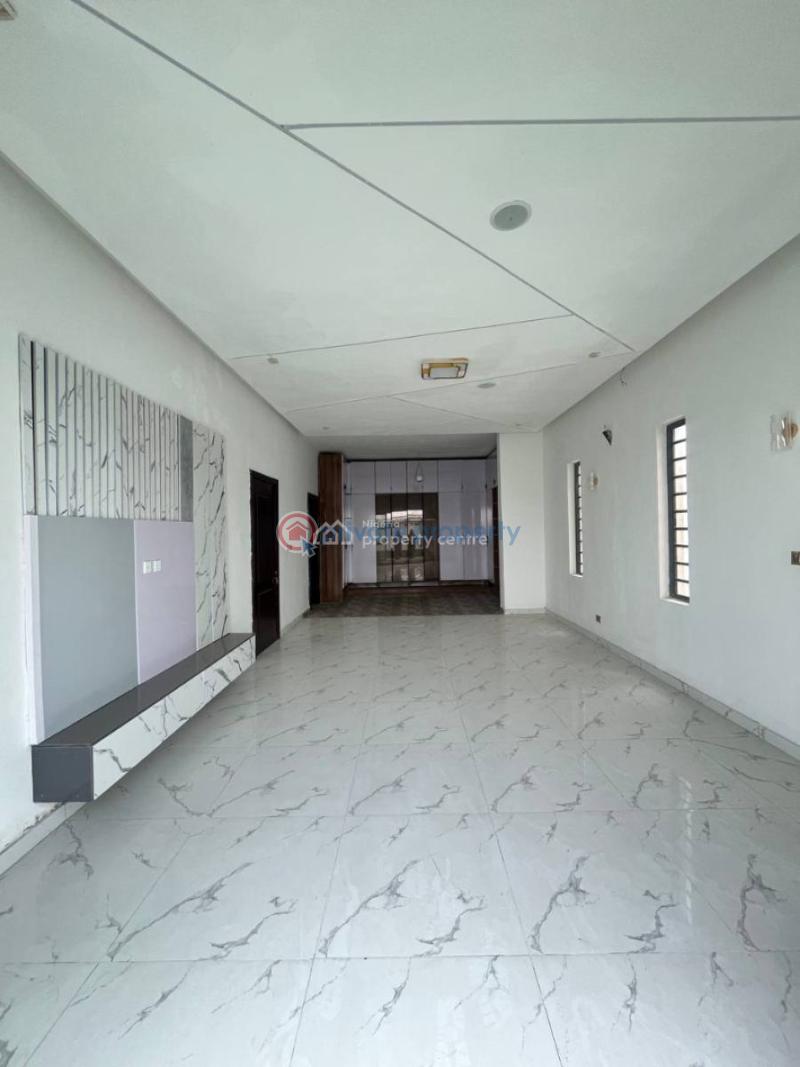 5 bedroom Duplex For Sale Luxury Estate Besides Pinnock Beach Osapa London Lekki Lagos - 2