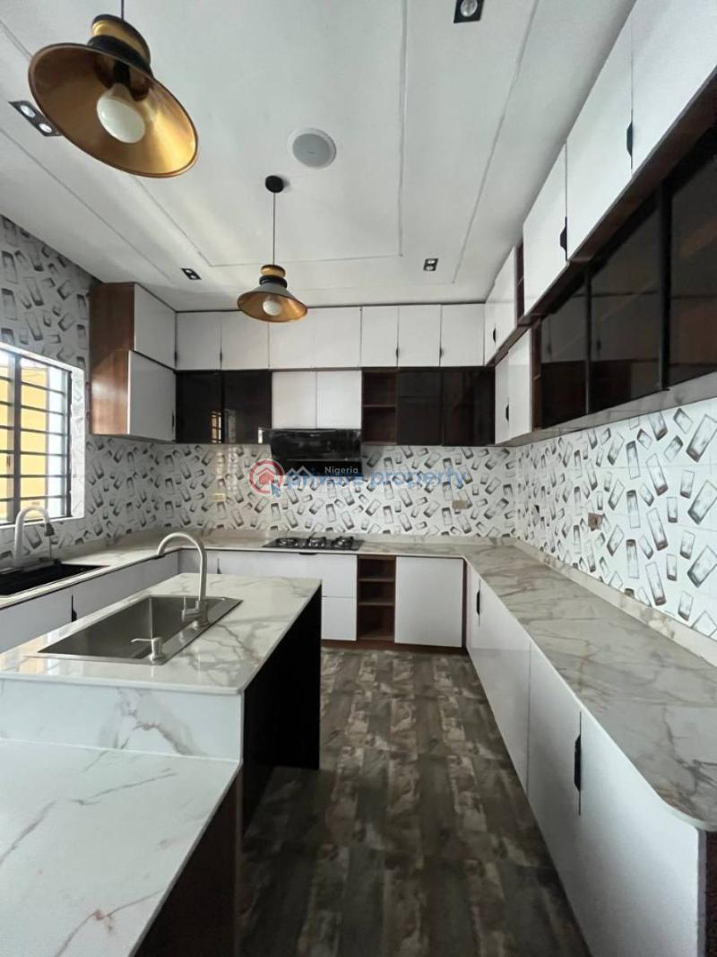 5 bedroom Duplex For Sale Luxury Estate Besides Pinnock Beach Osapa London Lekki Lagos - 5