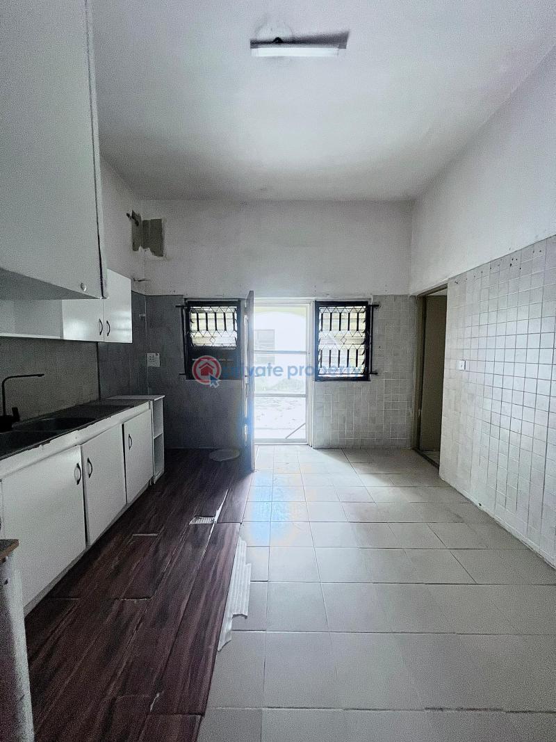 5 bed semi-detached + 4 bqs (self compound) - 4 5 bedroom Semi detached Duplex For Rent Lekki Phase 1 Lagos - 4