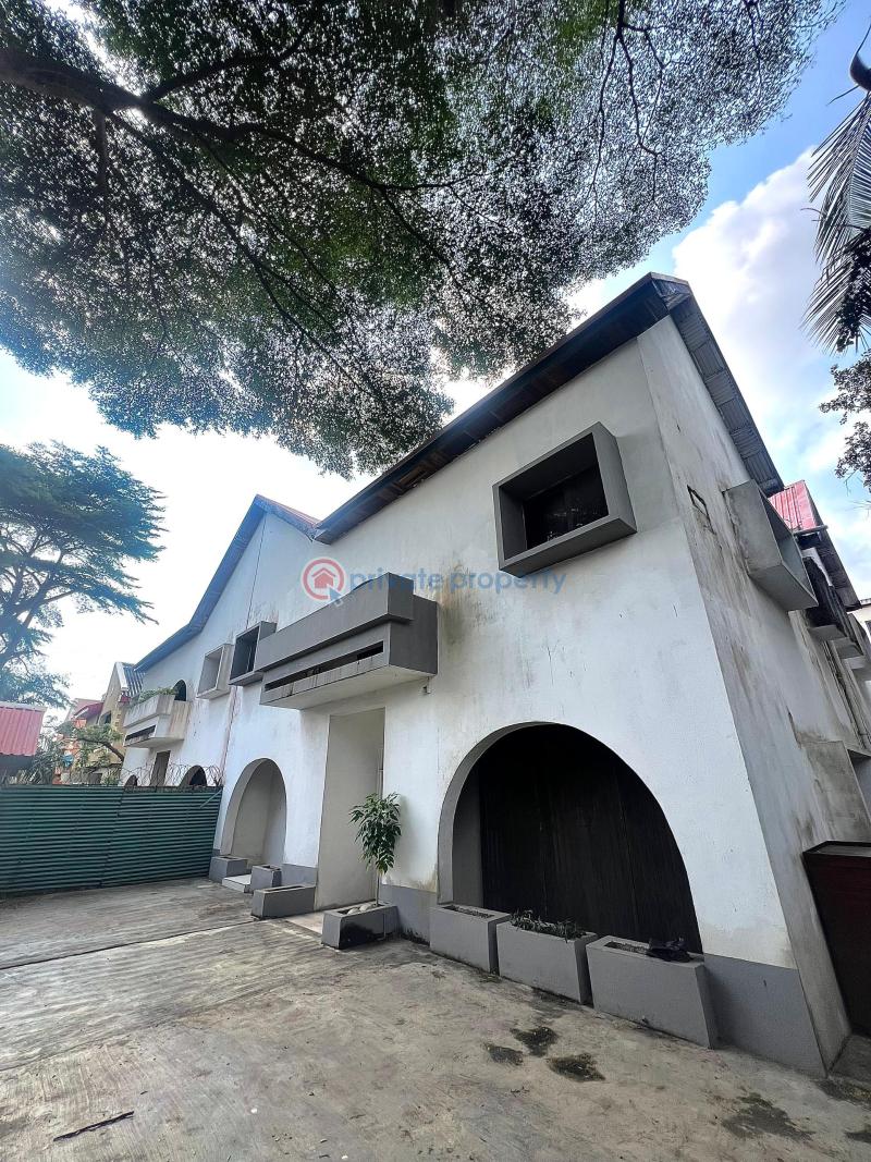 5 bed semi-detached + 4 bqs (self compound) - 2 5 bedroom Semi detached Duplex For Rent Lekki Phase 1 Lagos - 2