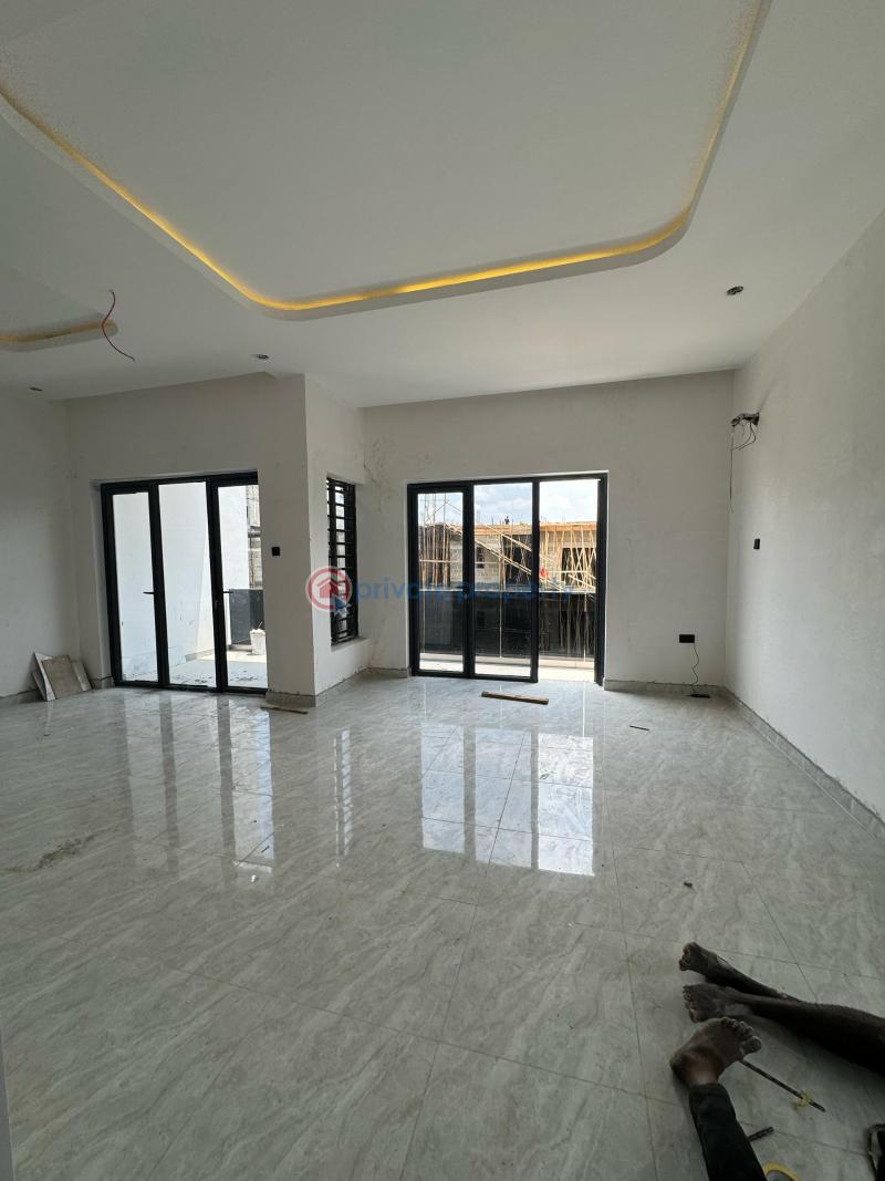 5 bedroom Semi detached Duplex For Sale Estate Ikeja GRA Lagos - 9