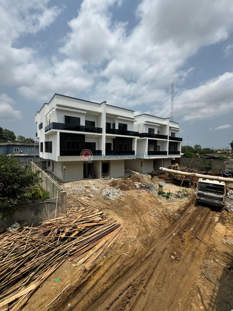 5 bedroom Semi detached Duplex For Sale Estate Ikeja GRA Lagos - 1