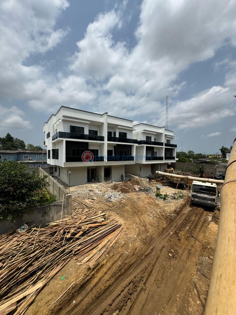 5 bedroom Semi detached Duplex For Sale Estate Ikeja GRA Lagos - 0