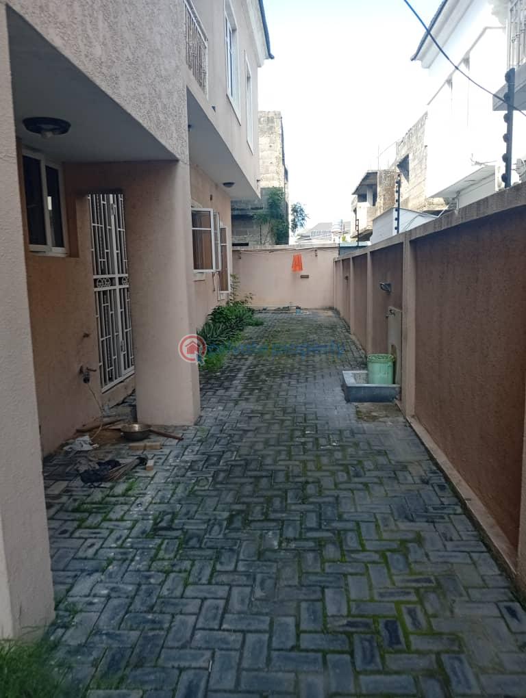 5 bedroom House For Rent Lekki Phase 1 Lagos - 19