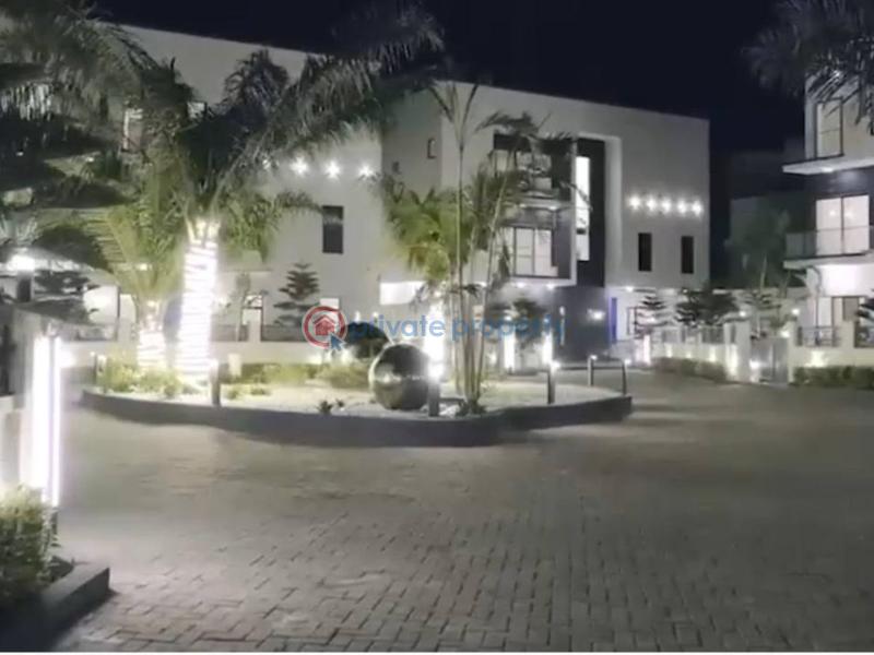 5 bedroom Duplex For Sale Banana Island Ikoyi Lagos - 13