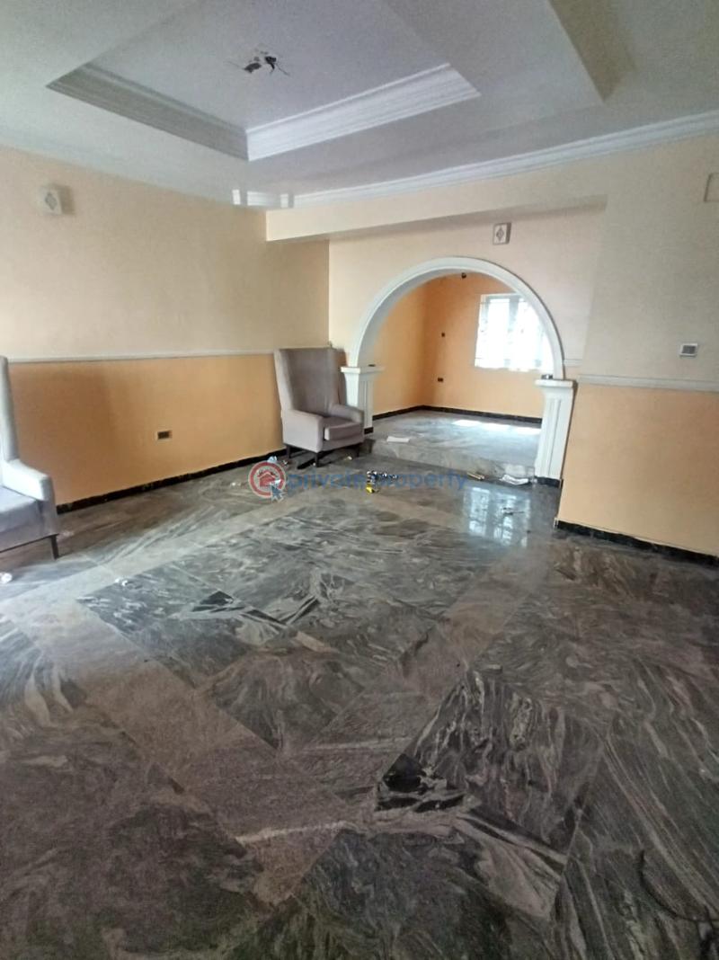 10 bedroom Detached Duplex For Sale Alogba Estate Ibeshe Ikorodu Lagos - 2
