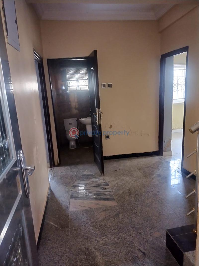 10 bedroom Detached Duplex For Sale Alogba Estate Ibeshe Ikorodu Lagos - 20